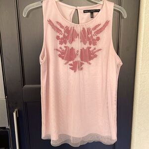 🌹🌹🌹Sheer Rose White House Black Market Dressy Tank